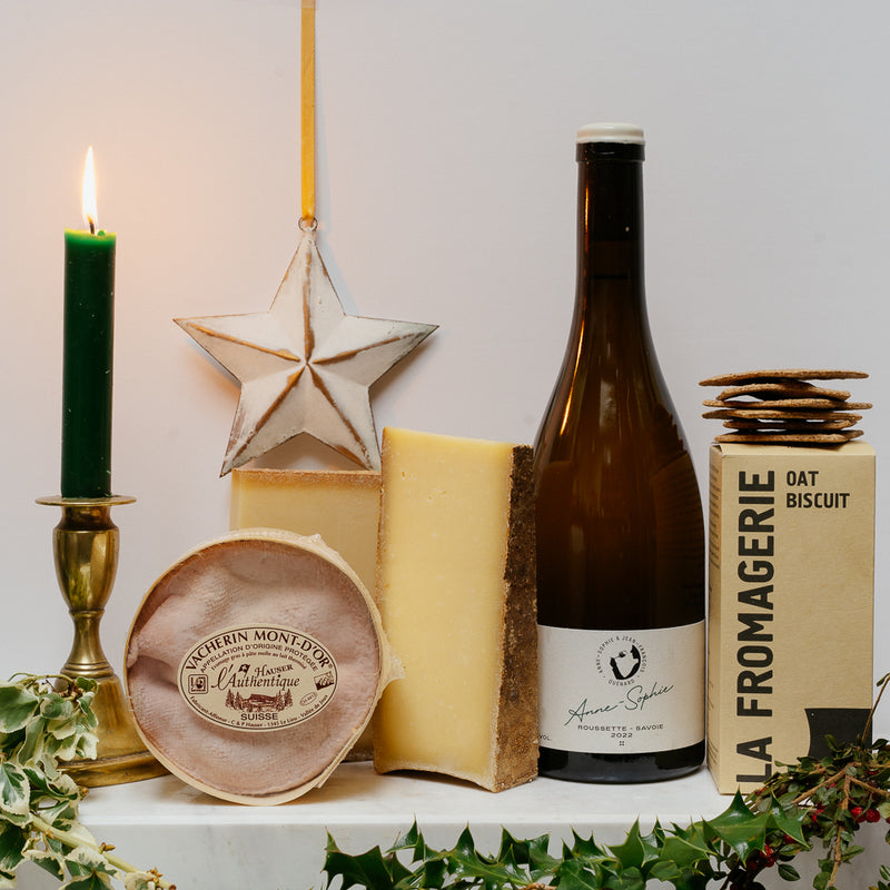 CLASSIC ALPINE CHEESE AND WINE BOARD